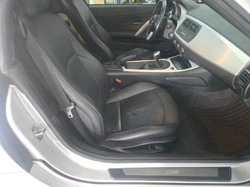 Used 2007 BMW Z4 3.0i image 16