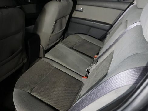 Used 2010 Nissan Sentra 2.0 S w/ Convenience Pkg FWD image 20