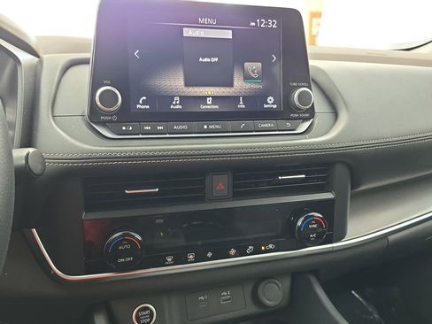 Certified 2023 Nissan Rogue SV image 19