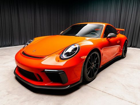 Used 2018 Porsche 911 GT3 image 9