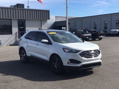 Certified 2021 Ford Edge SEL w/ Convenience Package image 4