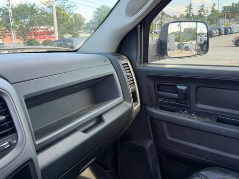 Used 2018 RAM 1500 Express w/ Express Value Package AWD/4WD image 24