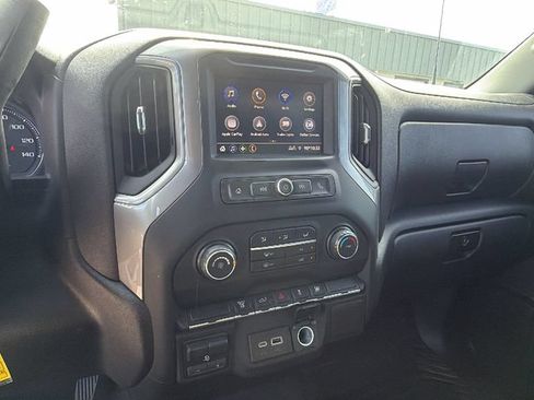 Used 2022 Chevrolet Silverado 2500 Custom w/ Custom Value Package AWD/4WD image 19