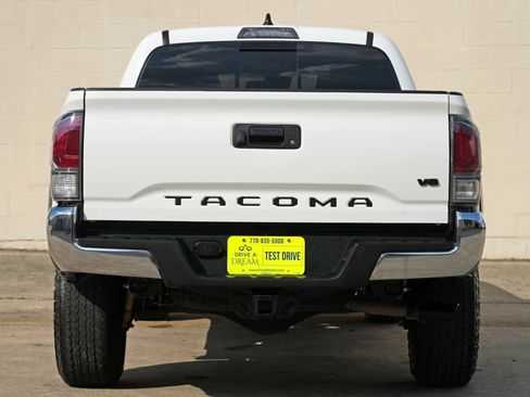 Used 2023 Toyota Tacoma TRD Off-Road w/ Black Out Package (TMS) AWD/4WD image 11