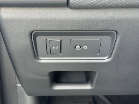 Used 2023 Land Rover Discovery S R-Dynamic image 19