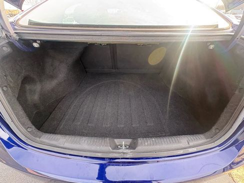 Used 2012 Hyundai Elantra GLS w/ Preferred Pkg 3 image 9