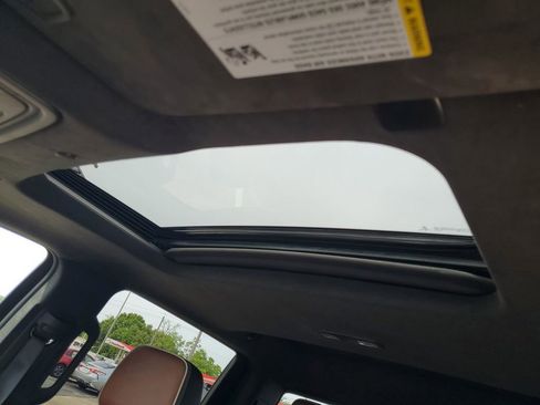 Used 2023 GMC Sierra 1500 Denali Ultimate AWD/4WD image 10