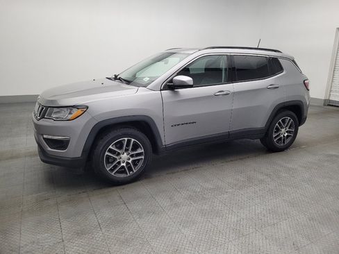 Used 2020 Jeep Compass Latitude image 2