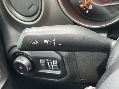 Used 2018 Jeep Wrangler Unlimited Sport S AWD/4WD image 24