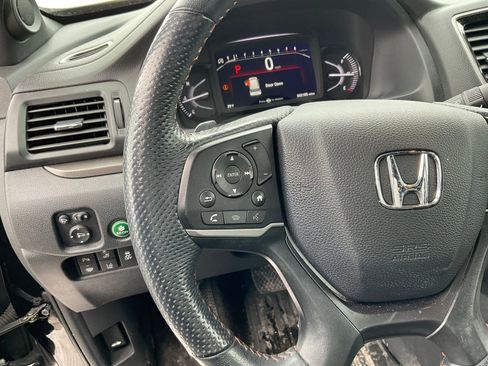 Used 2022 Honda Passport TrailSport image 21