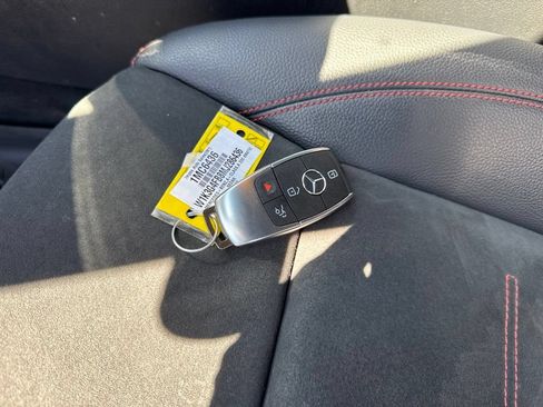 Used 2021 Mercedes-Benz A 220 4MATIC image 2