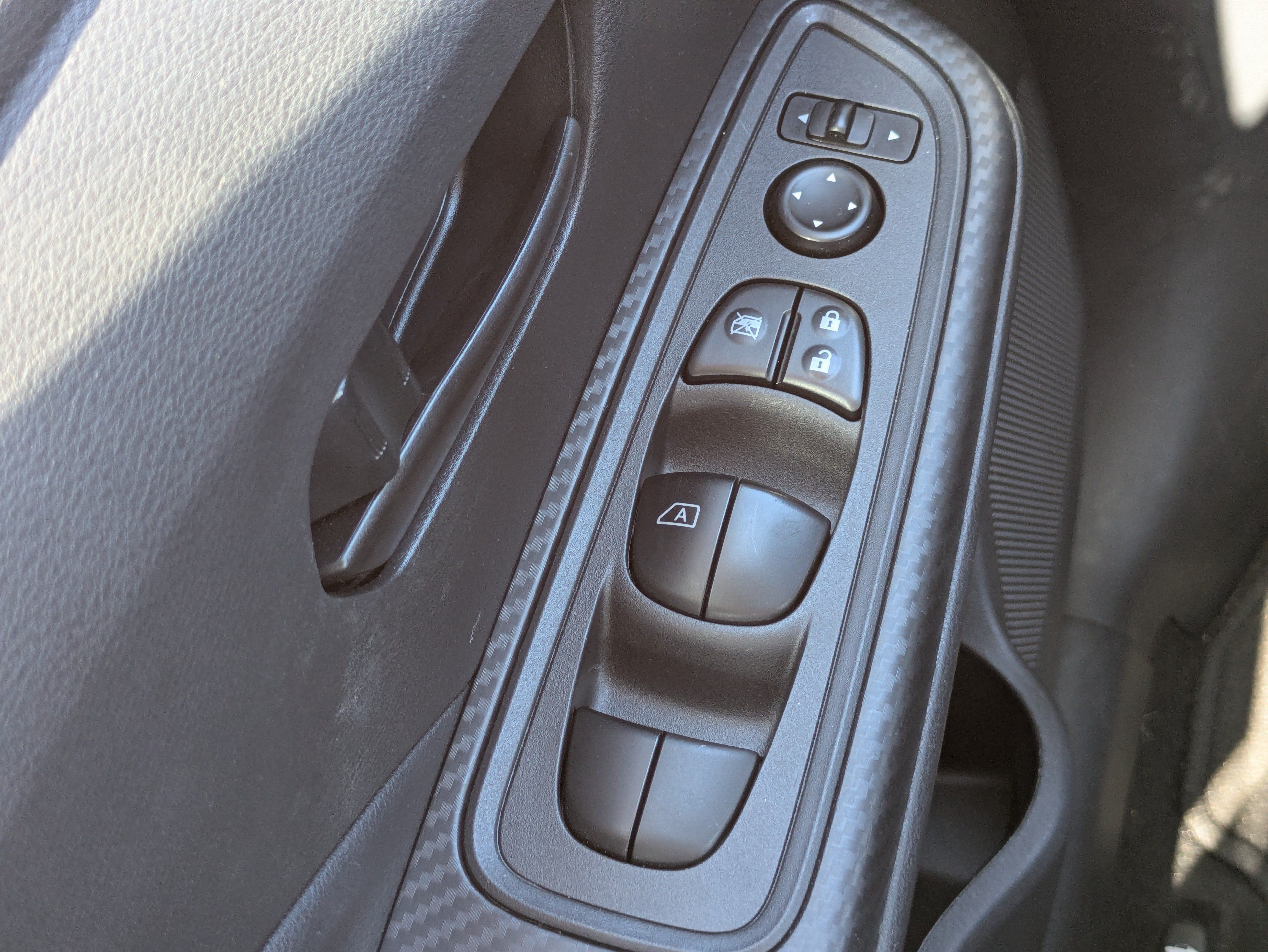 Used 2025 Nissan Versa S w/ Trunk Package FWD image 20