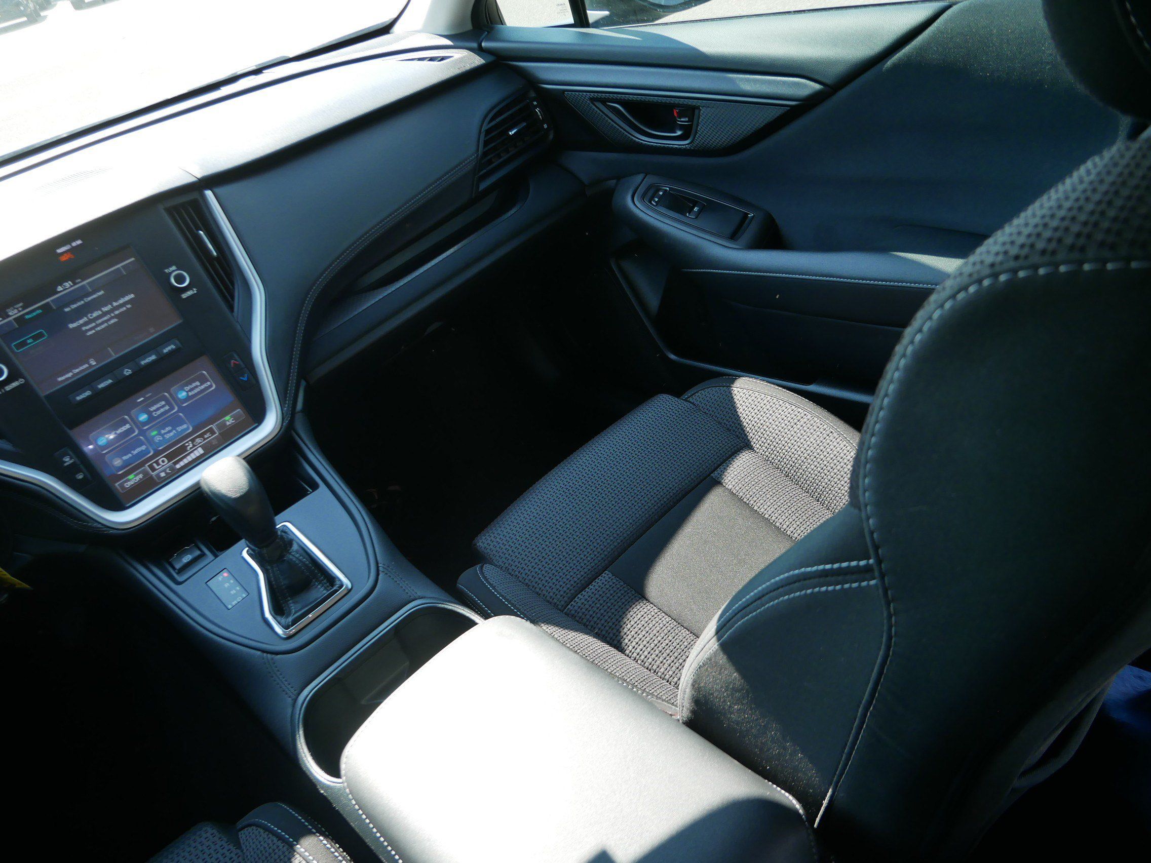 Used 2024 Subaru Outback AWD/4WD image 11