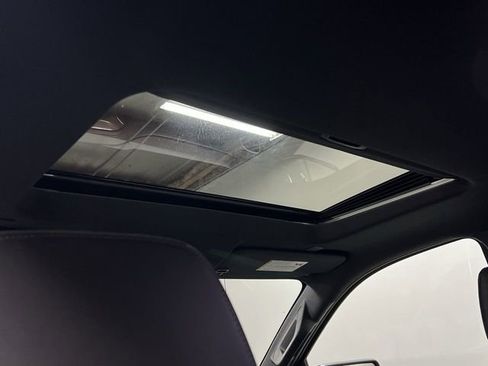 Used 2021 Chevrolet Silverado 1500 High Country w/ Technology Package image 19