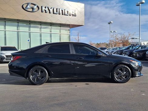 Certified 2023 Hyundai Elantra SEL image 2