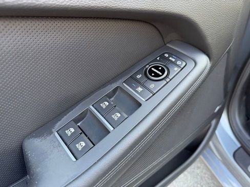 Used 2015 Hyundai Genesis 5.0 RWD image 15