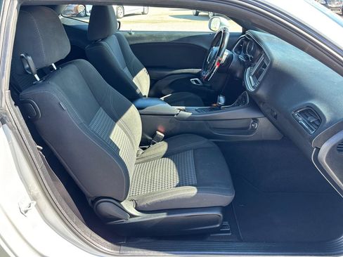 Used 2021 Dodge Challenger SXT AWD/4WD image 21