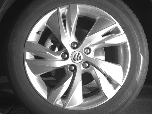 Used 2025 Buick Encore GX Preferred AWD/4WD image 12