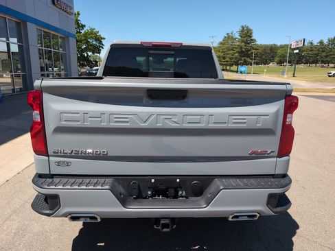 Used 2025 Chevrolet Silverado 1500 RST AWD/4WD image 7