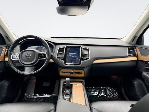 Used 2021 Volvo XC90 T8 Inscription Expression w/ Advanced Package AWD/4WD image 14