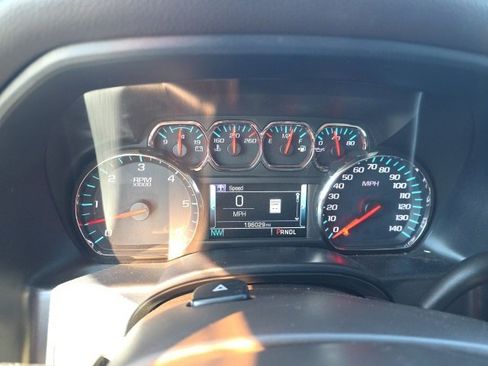 Used 2018 GMC Sierra 1500 SLT image 16