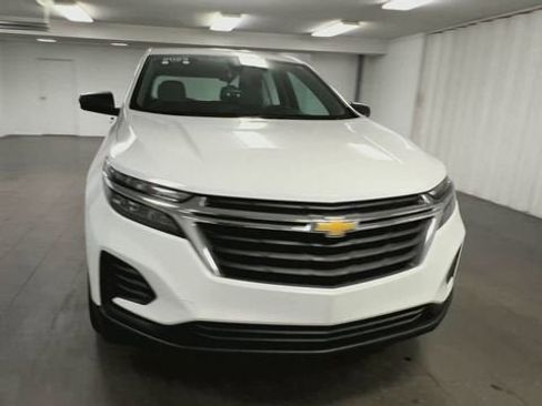 Certified 2023 Chevrolet Equinox LS image 3