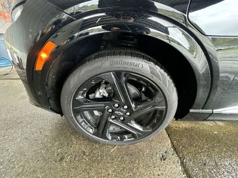 Used 2024 Chevrolet Equinox EV RS FWD image 31