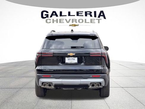 New 2026 Chevrolet Traverse LT w/ Driver Confidence Package FWD image 6