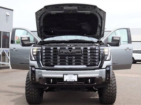Used 2024 GMC Sierra 2500 Denali Ultimate AWD/4WD image 47