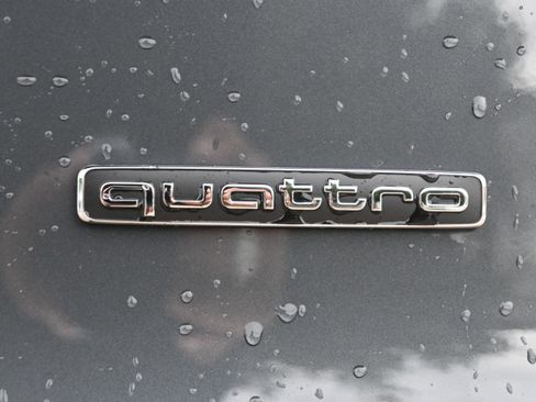 Used 2025 Audi Q5 Premium Plus image 13