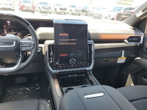 New 2026 GMC Yukon Denali w/ Denali Reserve Package AWD/4WD image 14