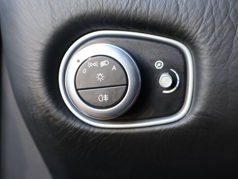 Used 2014 Aston Martin Vanquish Coupe image 20