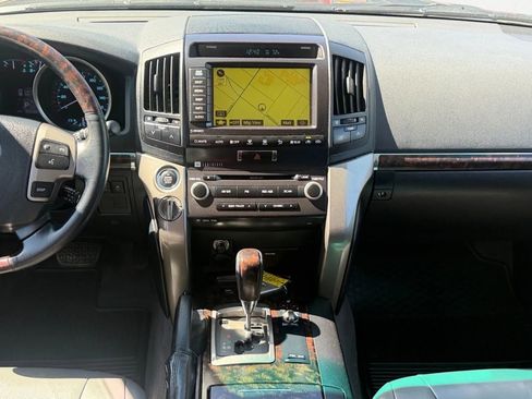 Used 2008 Toyota Land Cruiser image 18