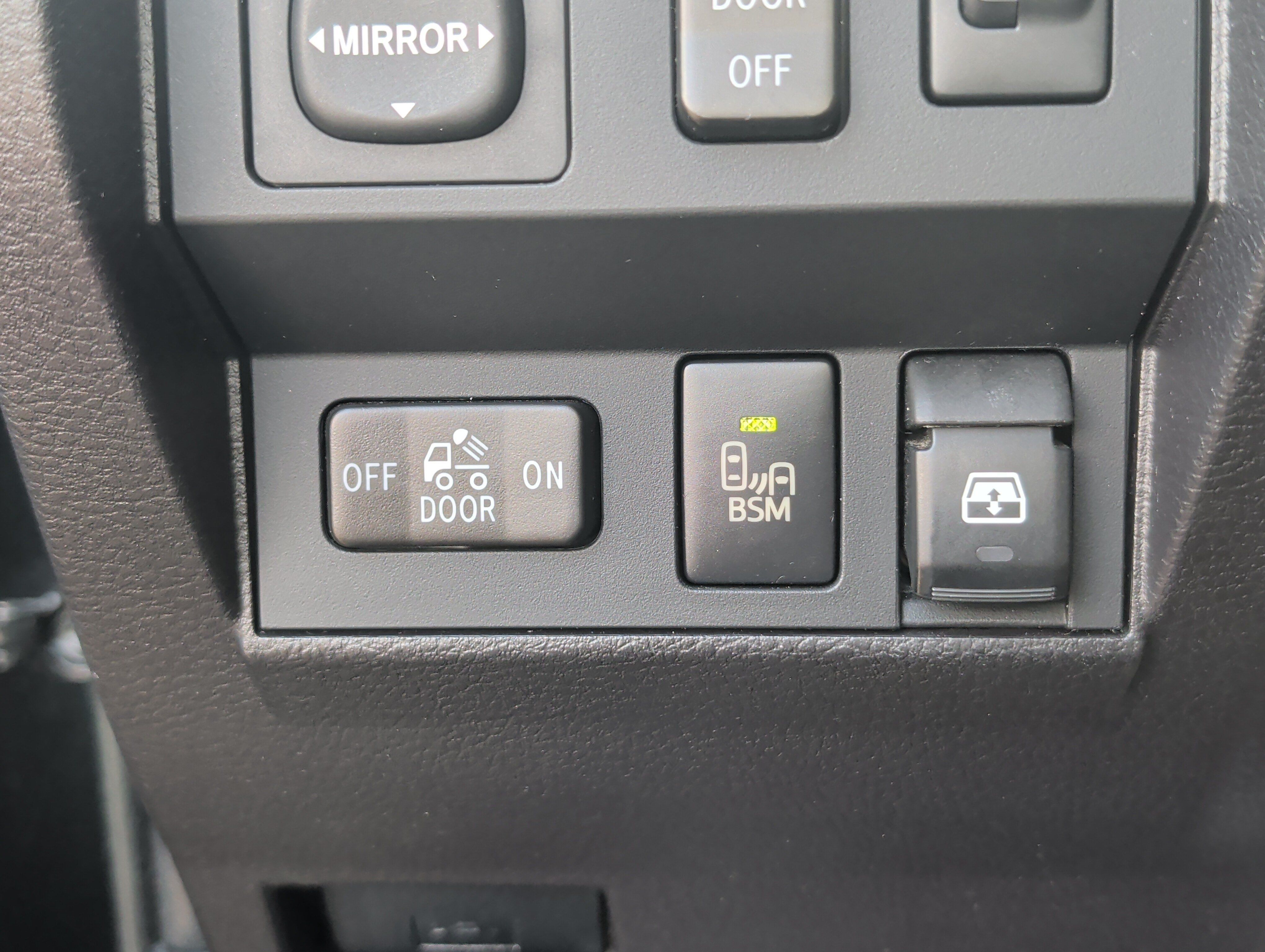 Used 2014 Toyota Tundra Platinum AWD/4WD image 27
