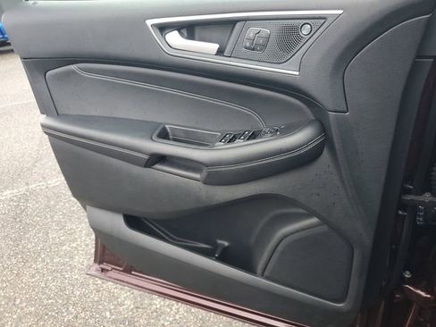 Used 2024 Ford Edge Titanium image 21