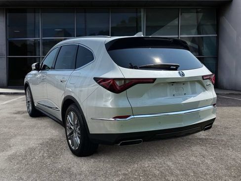 Used 2023 Acura MDX SH-AWD w/ Advance Package image 3