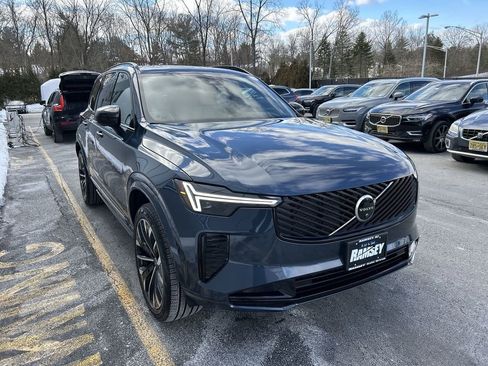 New 2026 Volvo XC90 B6 Ultra w/ Lounge Package image 2