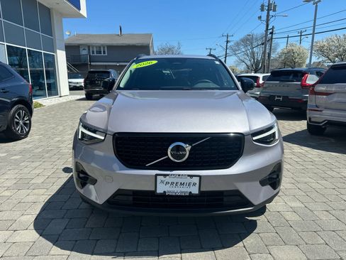 Used 2026 Volvo XC40 B5 Plus AWD/4WD image 41