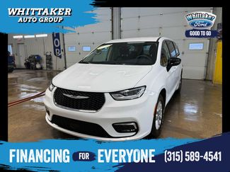 Used 2024 Chrysler Pacifica Touring-L video 1