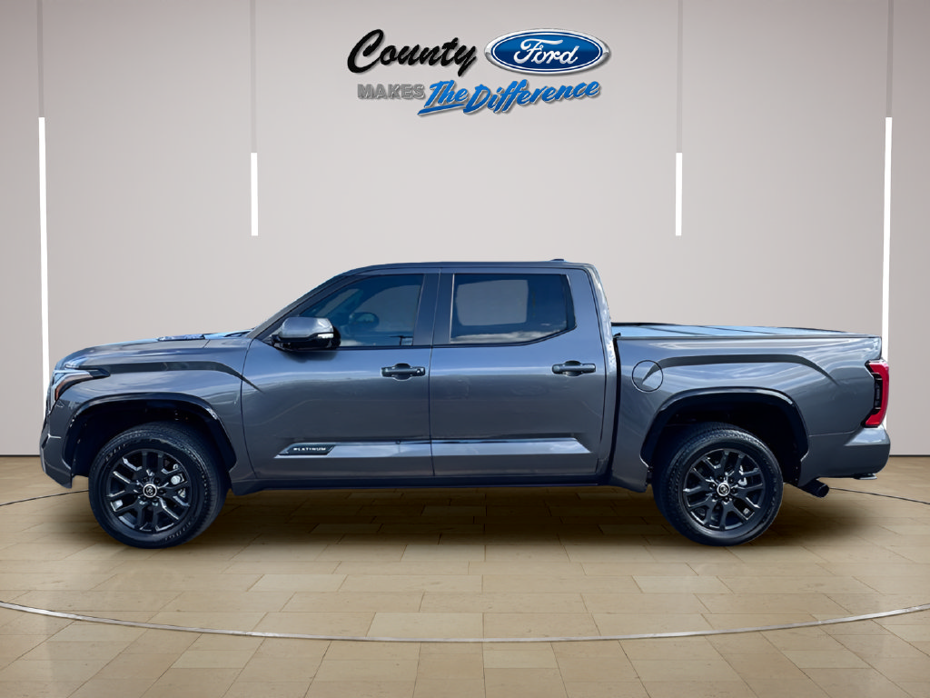 Used 2024 Toyota Tundra Platinum AWD/4WD image 3