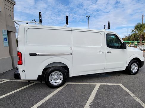 Used 2020 Nissan NV 1500 SV image 15