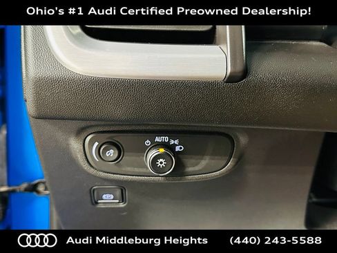 Used 2024 GMC Terrain SLE w/ Driver Convenience Package FWD image 16