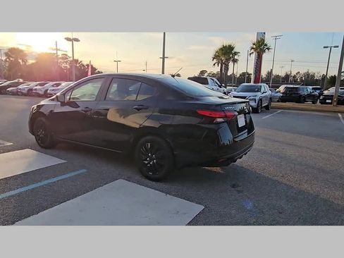 Used 2020 Nissan Versa S image 29