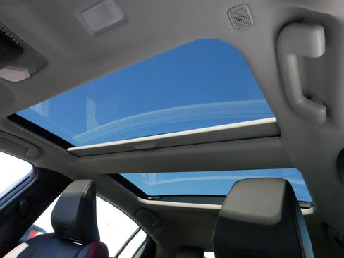 Certified 2026 Toyota Prius Plug-In Hybrid image 32