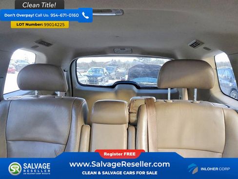 Used 2012 Toyota Highlander SE w/ Tow Pkg image 13