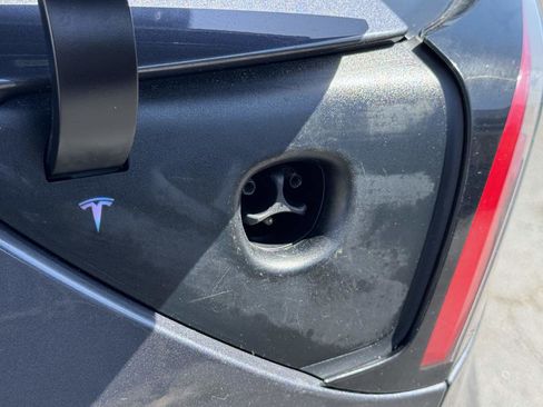 Used 2023 Tesla Model 3 Standard Range RWD image 10