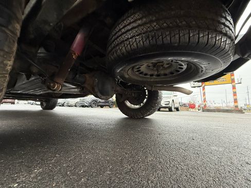 Used 2016 GMC Sierra 1500 SLE w/ SLE Value Package image 38