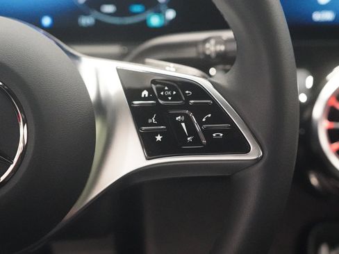 Certified 2026 Mercedes-Benz GLA 250 4MATIC image 17