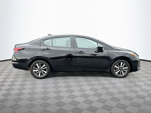 Used 2025 Nissan Versa SV FWD image 3