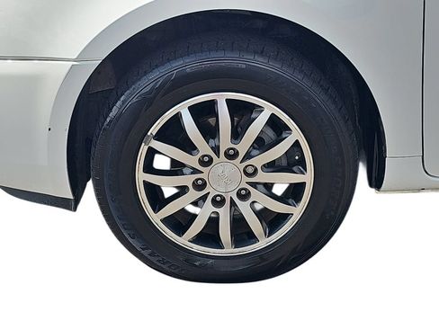 Used 2012 Kia Sedona EX FWD image 27